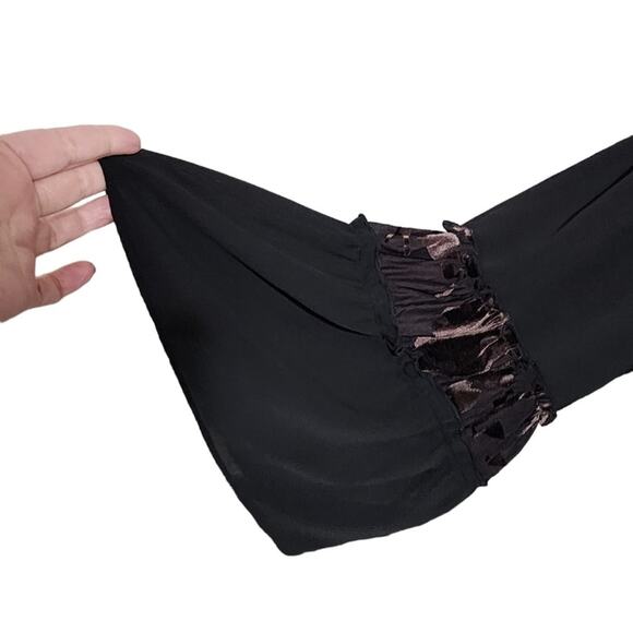 LORALEtte Black Slightly Sheer Burnout Bell Sleeve‎ Blouse Plus Size 2X - Picture 3 of 7